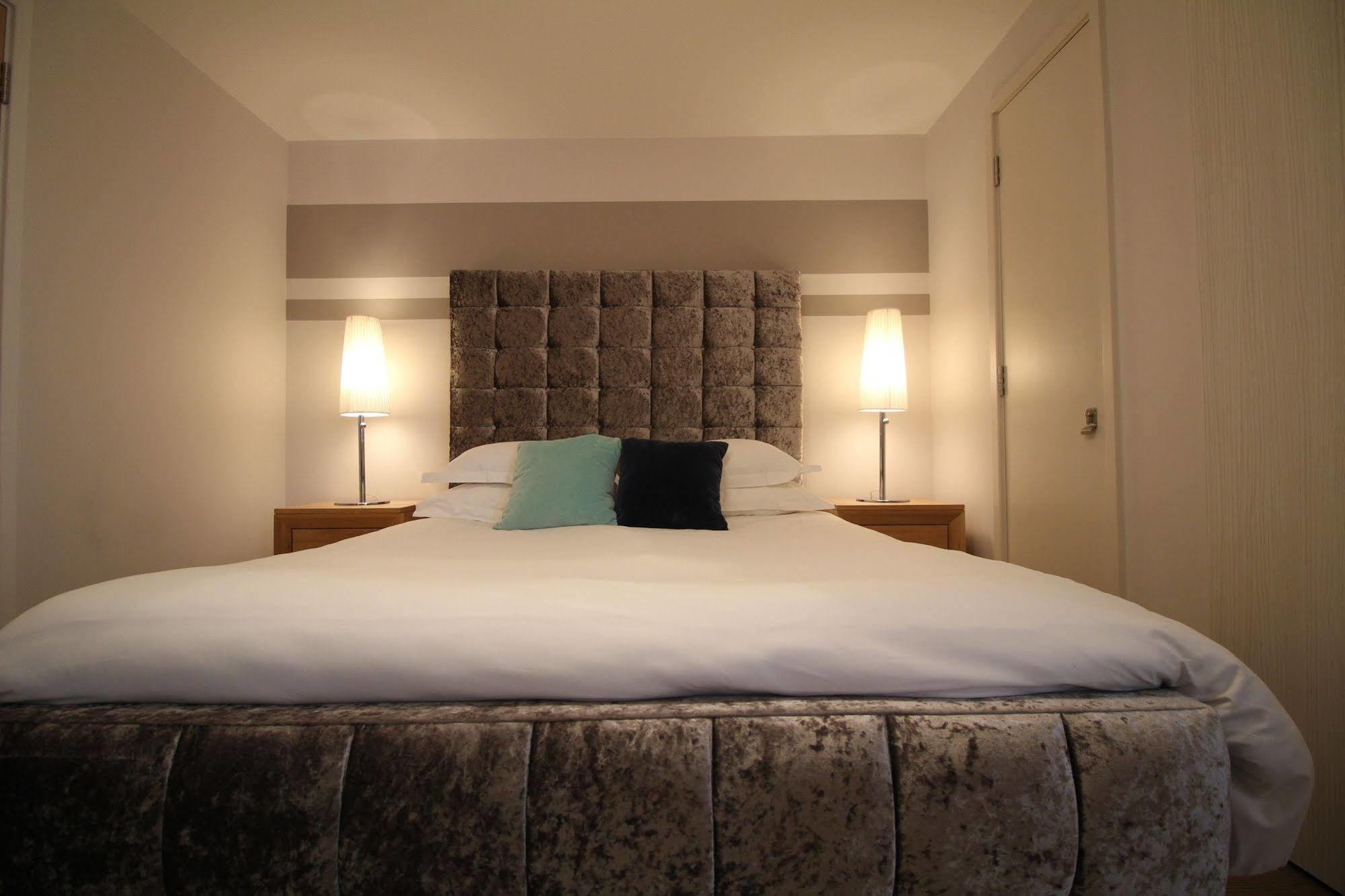 Lux Living Apartments - Florian House CBG Buitenkant foto