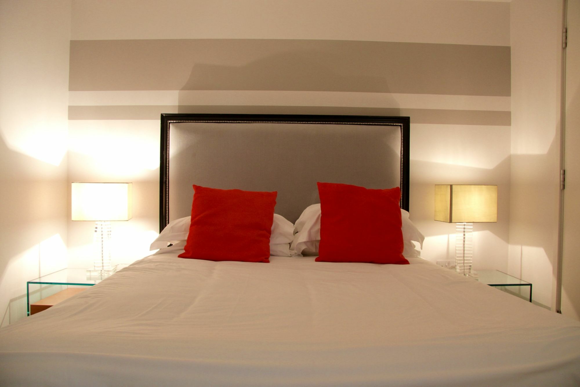 Lux Living Apartments - Florian House CBG Buitenkant foto
