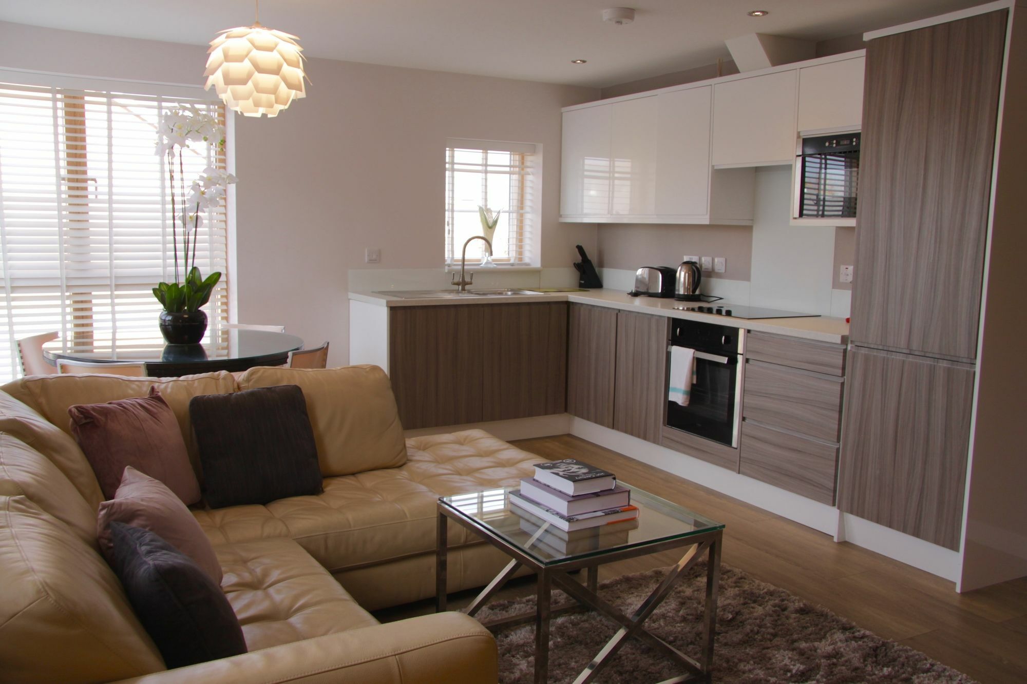Lux Living Apartments - Florian House CBG Buitenkant foto